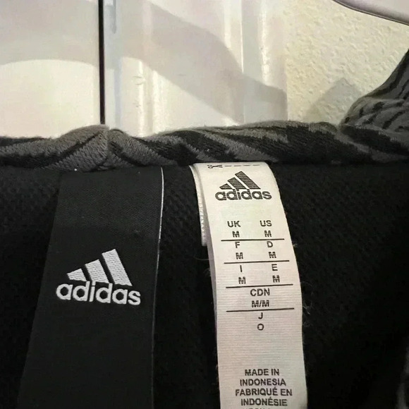 Adidas Black ZNE Hoodie with Gray and Black Striped Lining Size Medium EUC - Picture 3 of 6